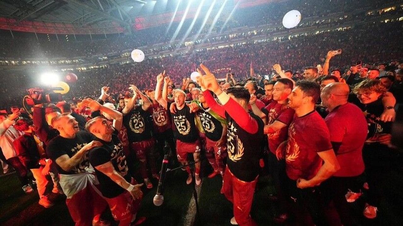 Galatasaray'da dudak uçuklatan hedef