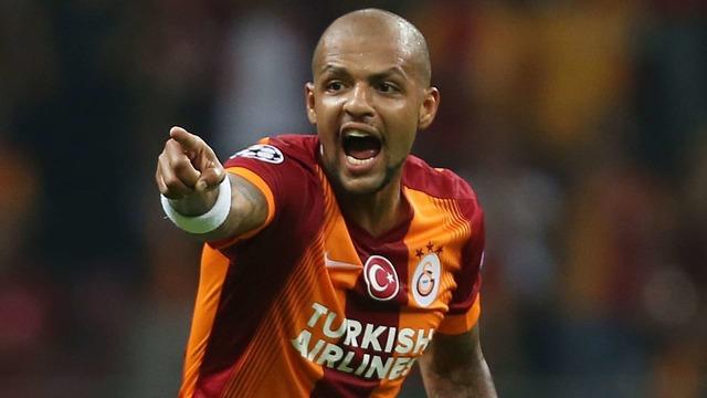 Felipe Melo'dan Neymar'a Sürpriz Hediye: Galatasaray Forma Felipe Melo'dan Neymar'a Sürpriz Hediye: Galatasaray Forma