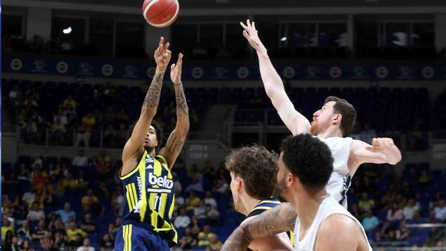 Fenerbahçe Beko: Play-Off İlk Maçında A. Efes'i 60-59 Yenerek Seride 1-0 Öne Geçti