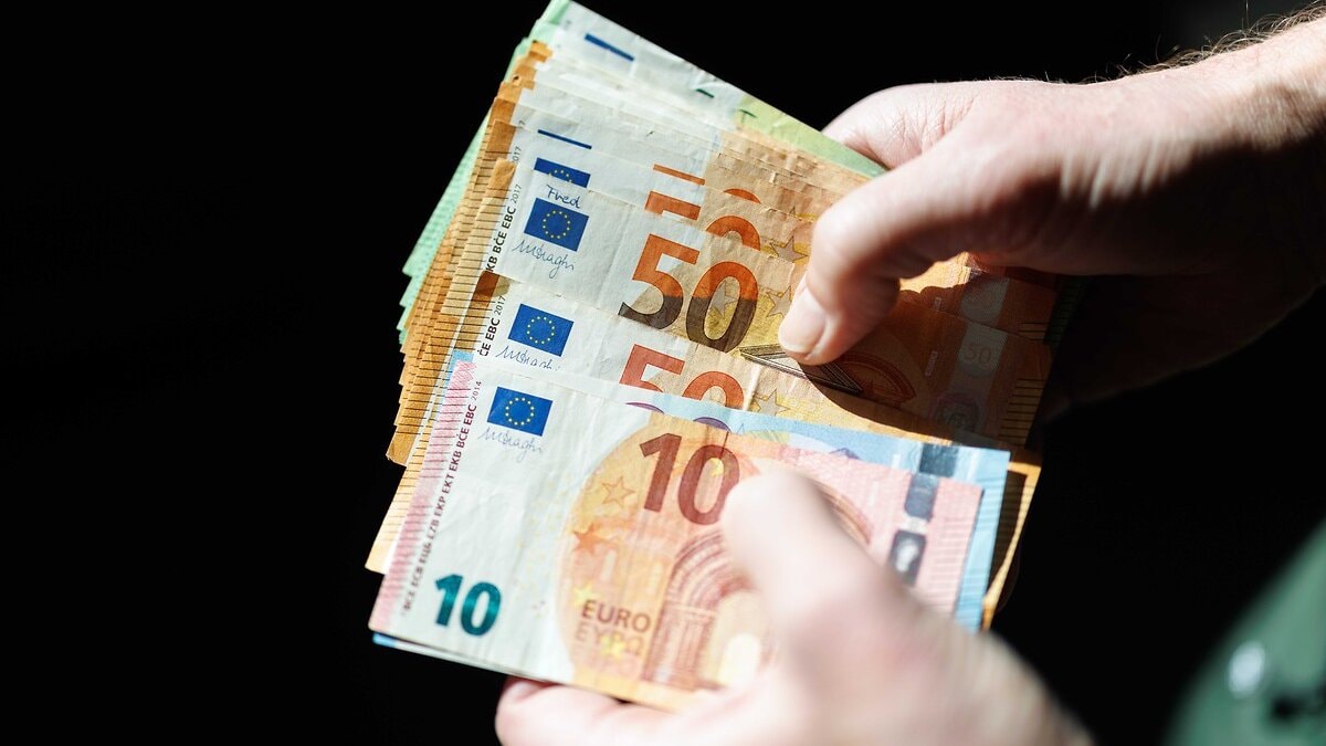 Euronun Küresel Pazar Payı: Yüzde 20 Seviyesinde Sabitlendi Euronun Küresel Pazar Payı: Yüzde 20 Seviyesinde Sabitlendi