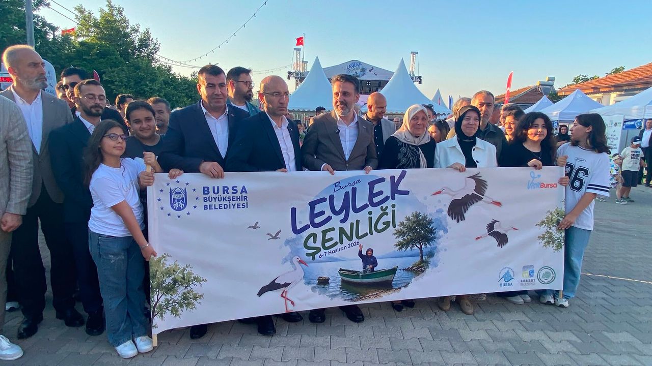Bursa Leylek Festivali'nde Binlerce Kişi Doğa Şölenine Katıldı Bursa Leylek Festivali'nde Binlerce Kişi Doğa Şölenine Katıldı