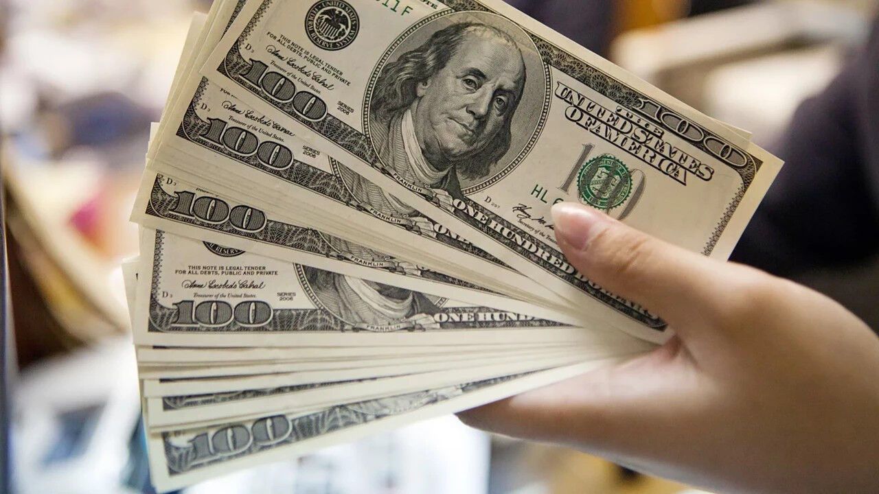 Dolar/TL Tarihi Zirveye Ulaştı: 46,08 Seviyesi Görüldü Dolar/TL Tarihi Zirveye Ulaştı: 46,08 Seviyesi Görüldü