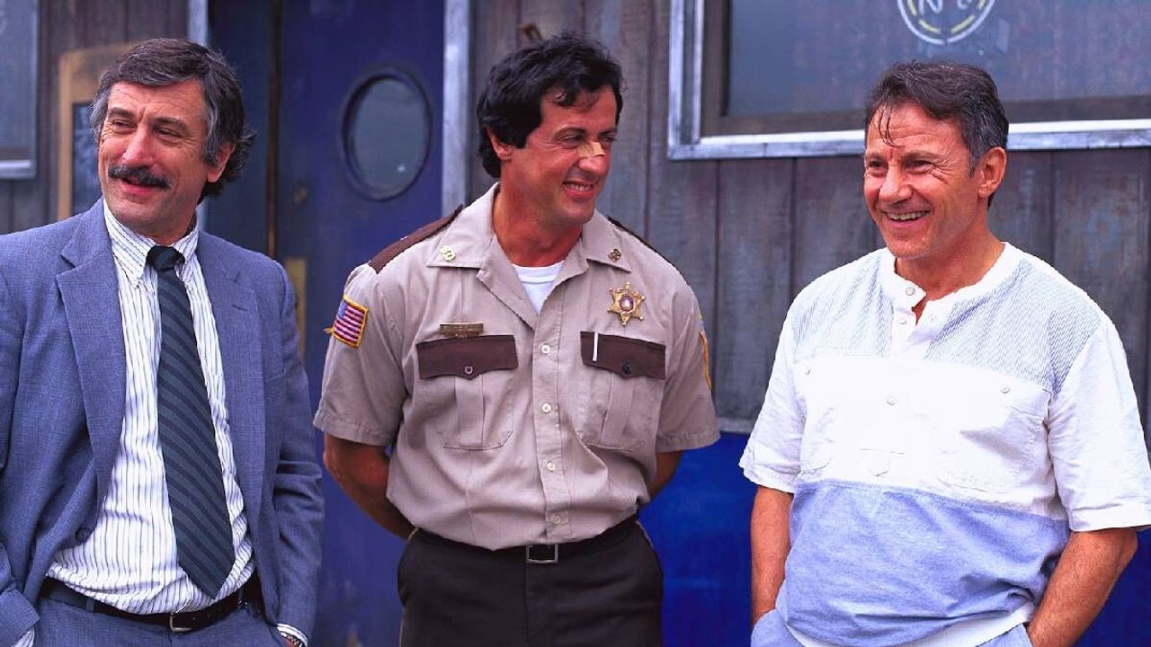 Cop Land Mini Dizi Olarak Geri Dönüyor: James Mangold ve Robert Levine İşbirliğiyle Hazırlanıyor Cop Land Mini Dizi Olarak Geri Dönüyor: James Mangold ve Robert Levine İşbirliğiyle Hazırlanıyor
