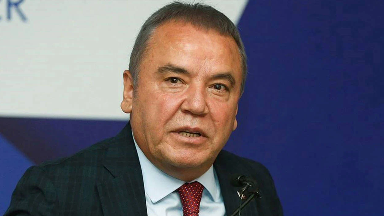 Muhittin Böcek'in İfadesine Avukat Eşlik Etti: Mustafa Yalçınkaya Detayı Ortaya Çıktı Muhittin Böcek'in İfadesine Avukat Eşlik Etti: Mustafa Yalçınkaya Detayı Ortaya Çıktı