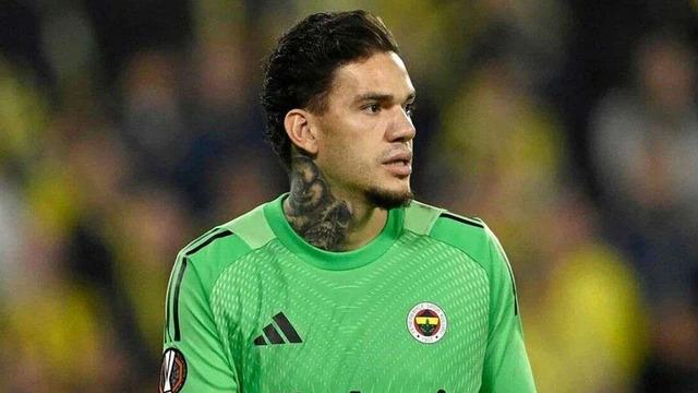 Ederson'dan Fenerbahçe'ye Flaş Dönüş: Ayrılık Planları Askıya Alındı Ederson'dan Fenerbahçe'ye Flaş Dönüş: Ayrılık Planları Askıya Alındı
