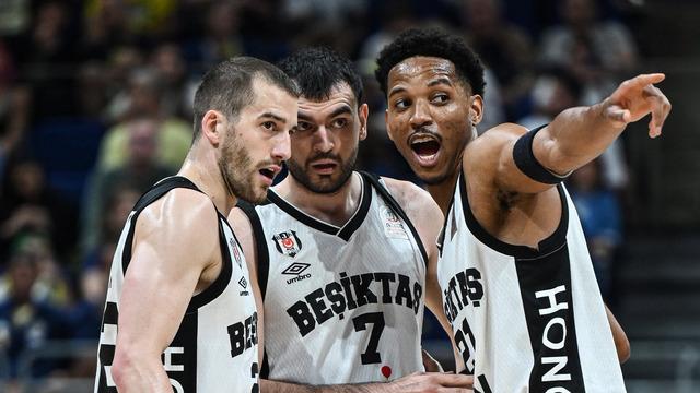 Beşiktaş, Fenerbahçe'yi Deplasmanda 88-80 Yenerek Finalde Avantajı Elde Etti