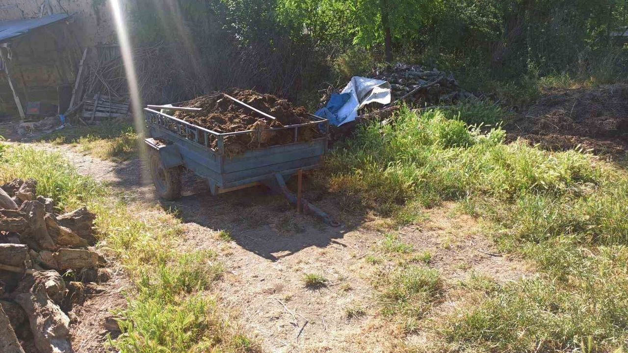 İnegöl'de Trafik Kazası: Traktör Sürücüsünün Üzerinden Geçti İnegöl'de Trafik Kazası: Traktör Sürücüsünün Üzerinden Geçti