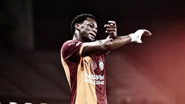 Galatasaray'da Jhon Duran Transferi İmza Aşamasında: Okan Buruk Tam Destek Verdi Galatasaray'da Jhon Duran Transferi İmza Aşamasında: Okan Buruk Tam Destek Verdi