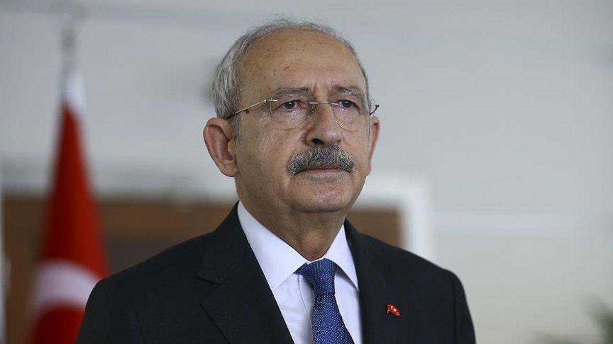 CHP'li İki Başkanvekilinin İsimleri Tabeladan Kaldırıldı: Odaları Boşaltıldı CHP'li İki Başkanvekilinin İsimleri Tabeladan Kaldırıldı: Odaları Boşaltıldı