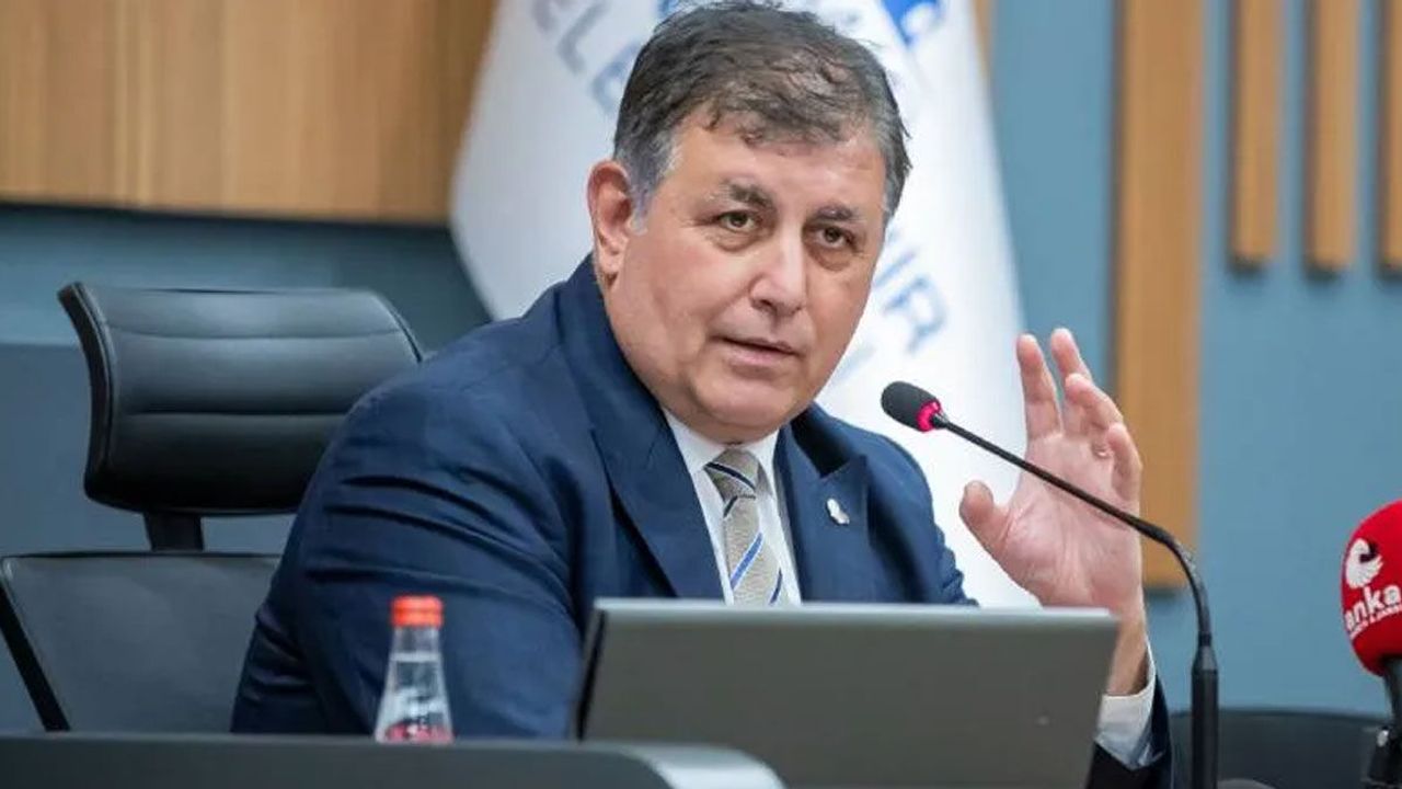 Cemil Tugay CHP Üyeliğinden İstifa Etti: İzmir'in Siyasi İradesine Haksızlık! Cemil Tugay CHP Üyeliğinden İstifa Etti: İzmir'in Siyasi İradesine Haksızlık!