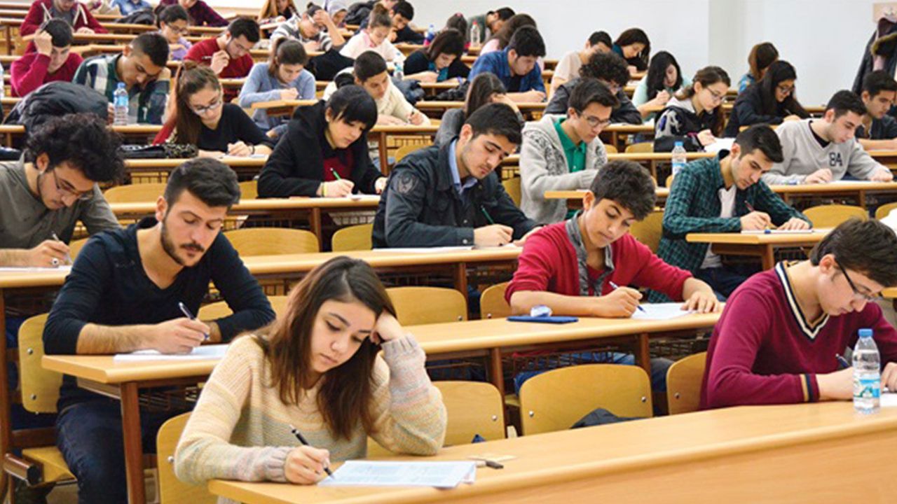 Bursa'da Üniversite Adaylarına Ücretsiz Ulaşım: 20-21 Haziran'da Geçerli Bursa'da Üniversite Adaylarına Ücretsiz Ulaşım: 20-21 Haziran'da Geçerli