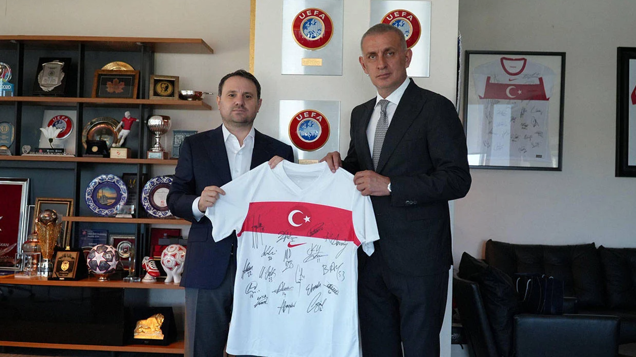 Hacıosmanoğlu'ndan Gürlek'e Çağrı: Eleştiriler İçin Kanuni Düzenleme Şart