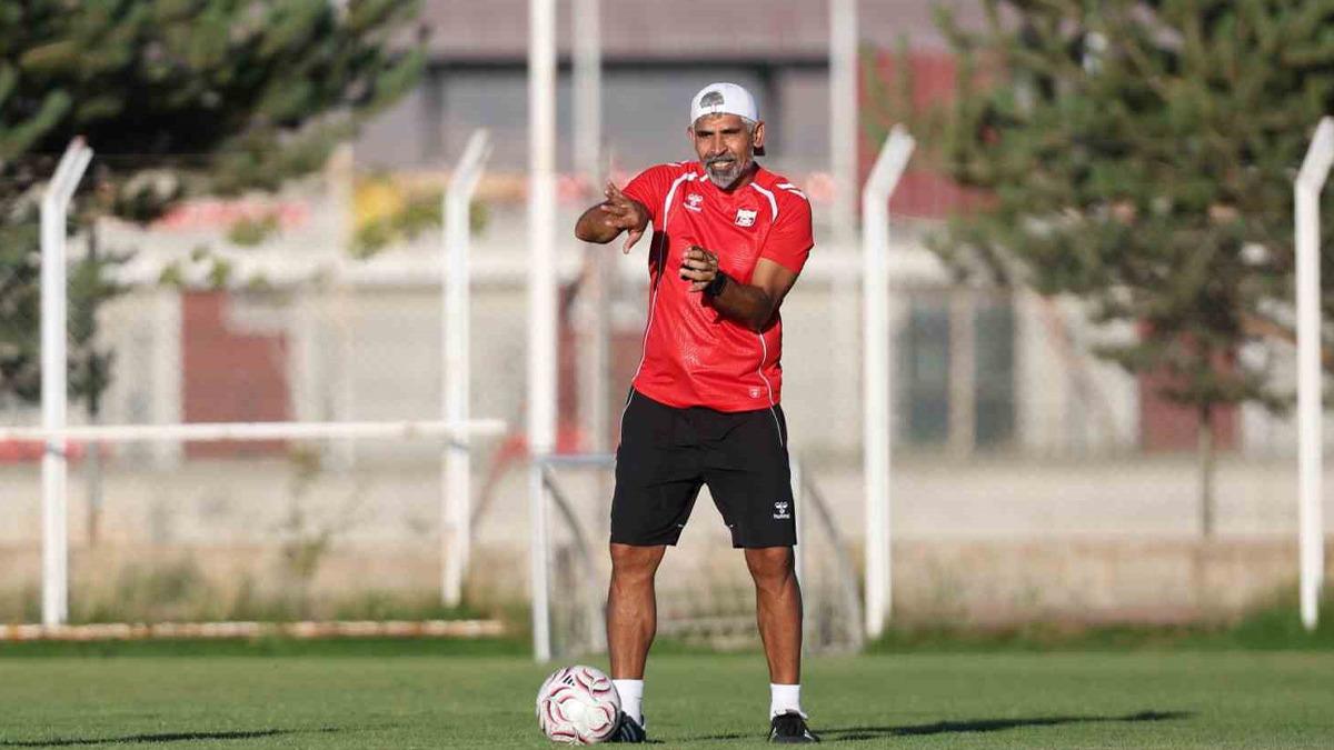 İsmet Taşdemir: "Lig bu yıl daha zorlu geçecek"