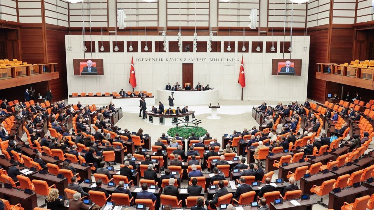 TSK'nin Somali görevi 2 yıl uzatıldı TSK'nin Somali görevi 2 yıl uzatıldı