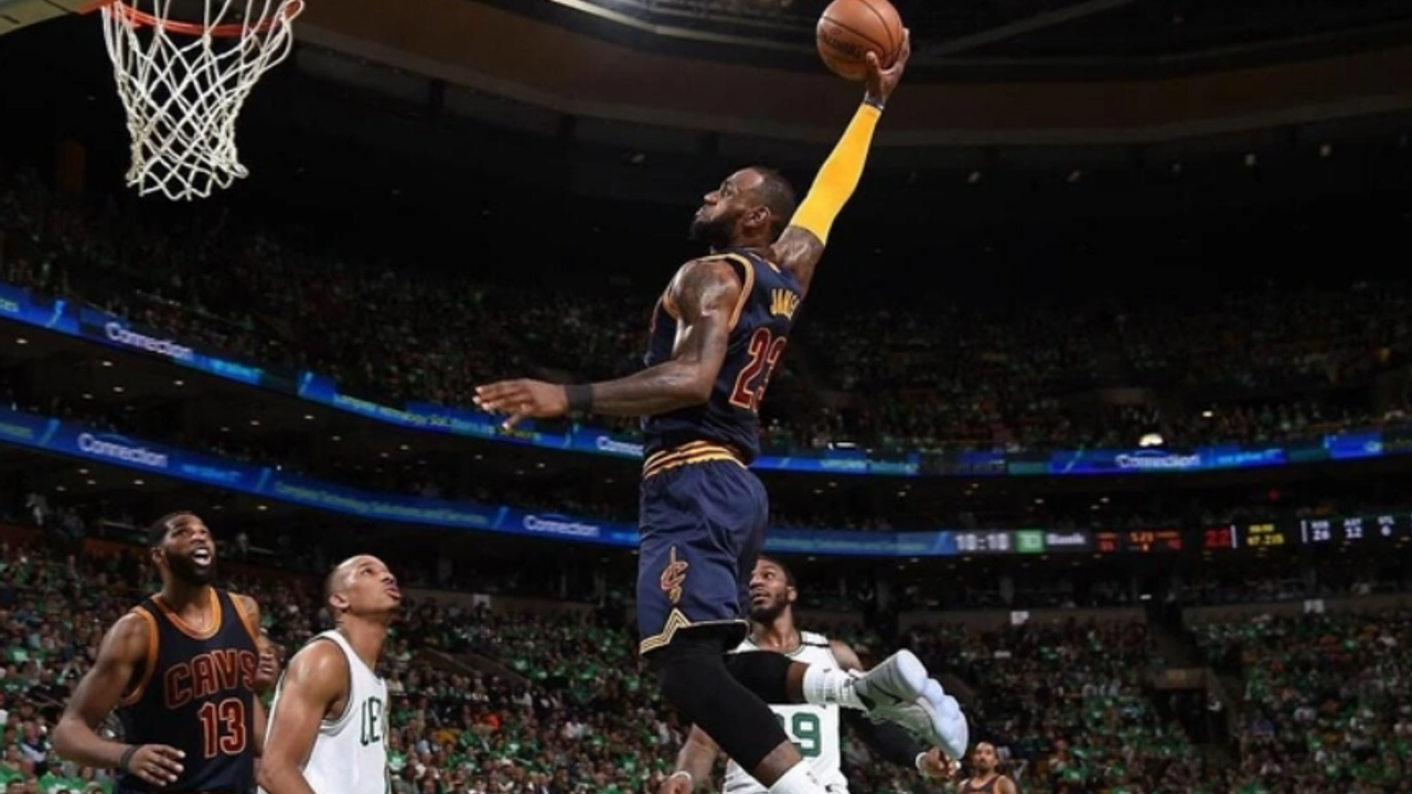 LeBron James, Philadelphia 76ers ile Anlaştı LeBron James, Philadelphia 76ers ile Anlaştı