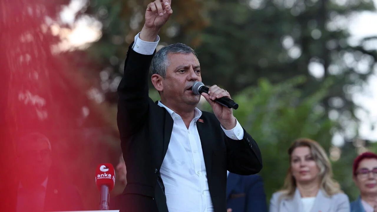 Özgür Özel: Türkiye'nin Geleceği İçin Farklı Bir Yol Öneriyoruz