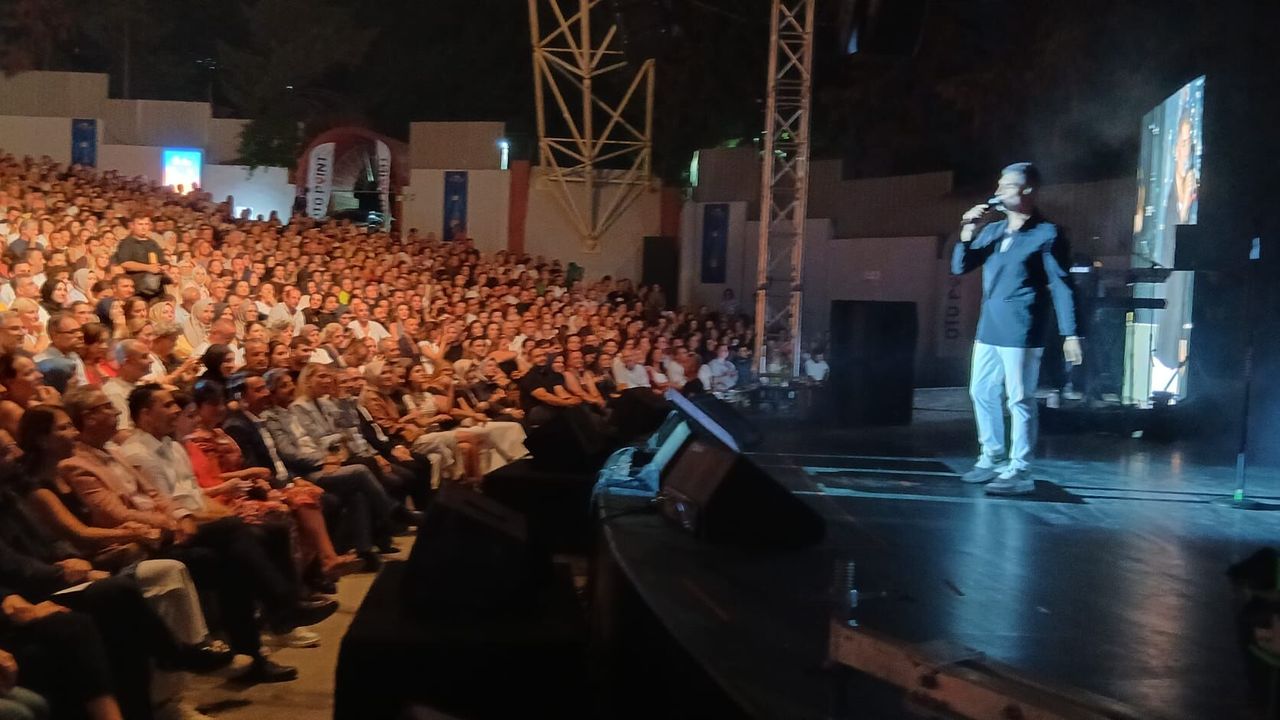 64. Uluslararası Bursa Festivali, Özcan Deniz konseriyle kapandı