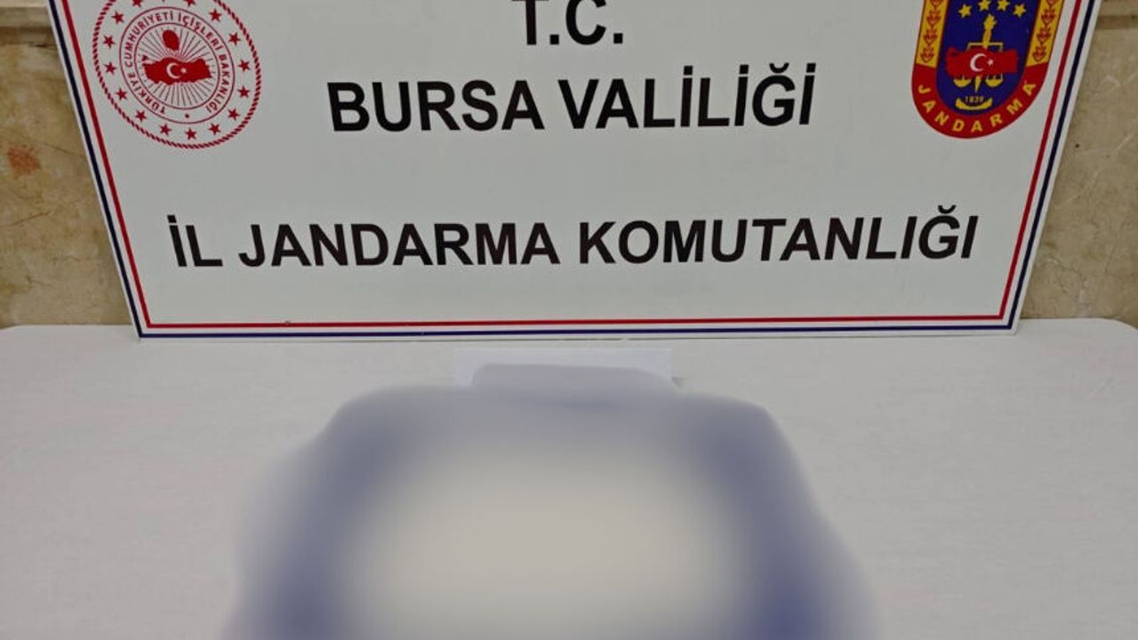Gürsu'da Jandarma Operasyonu: 1.935 Gram Yasaklı Madde Ele Geçirildi
