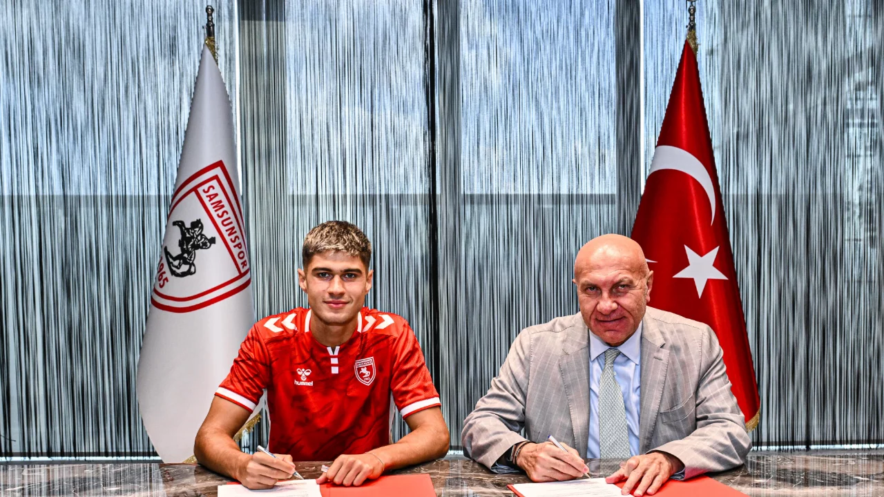 Samsunspor, Gabriele Guarino ile 5 yıllık transfer sözleşmesi imzaladı