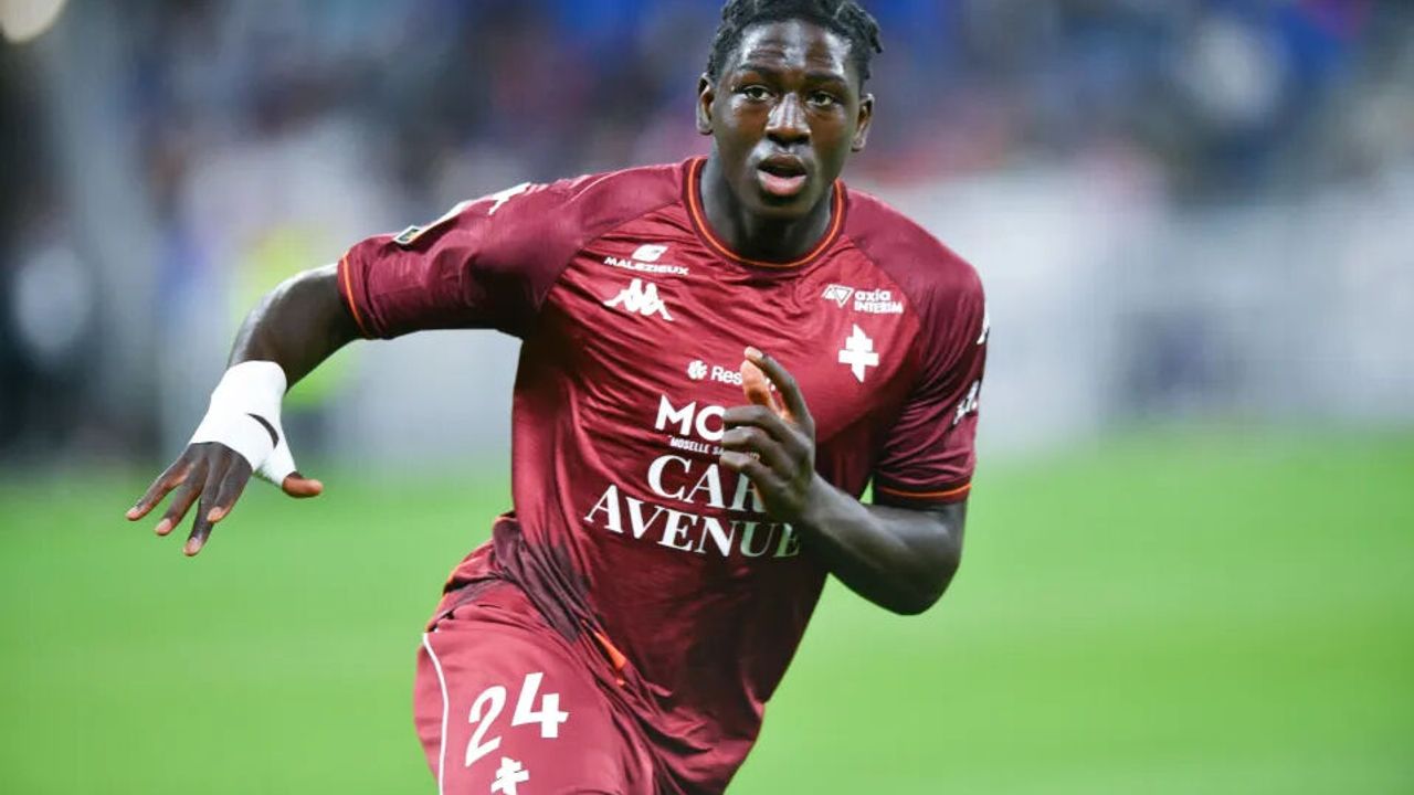 Brian Madjo, 17 yaşında UEFA Süper Kupa'da gol atan en genç oyuncu oldu