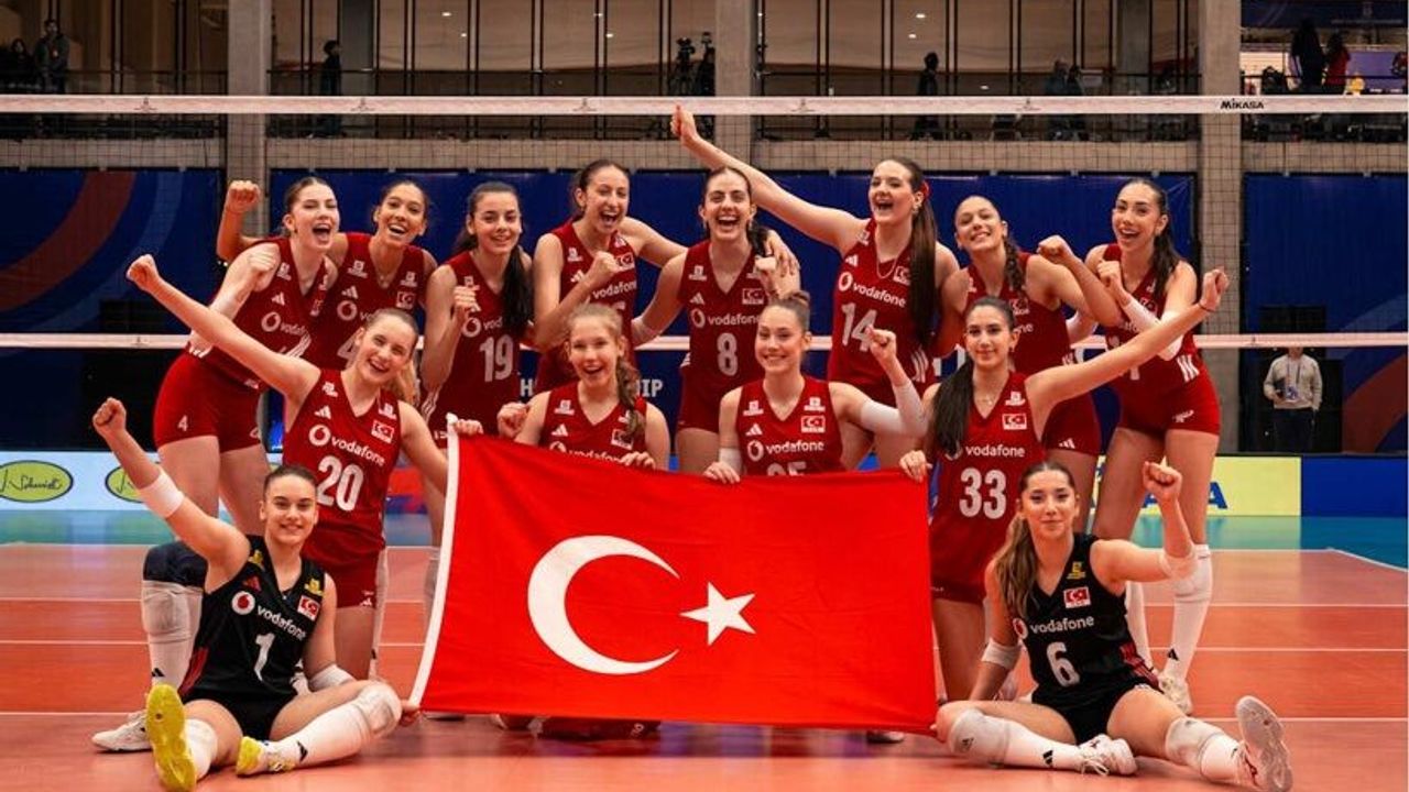 Genç Kızlar, Japonya'yı 3-0 Yenerek Çeyrek Finale Yükseldi