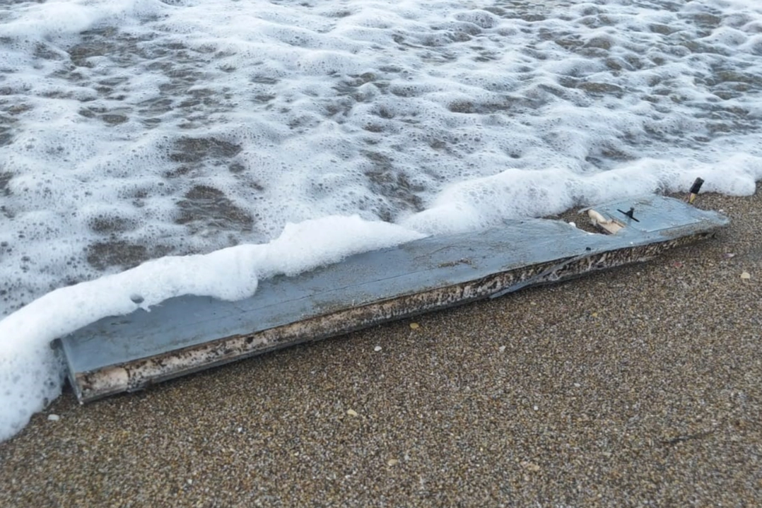 Sinop'ta sahilde İHA parçaları bulundu: Ekipler inceleme yapıyor