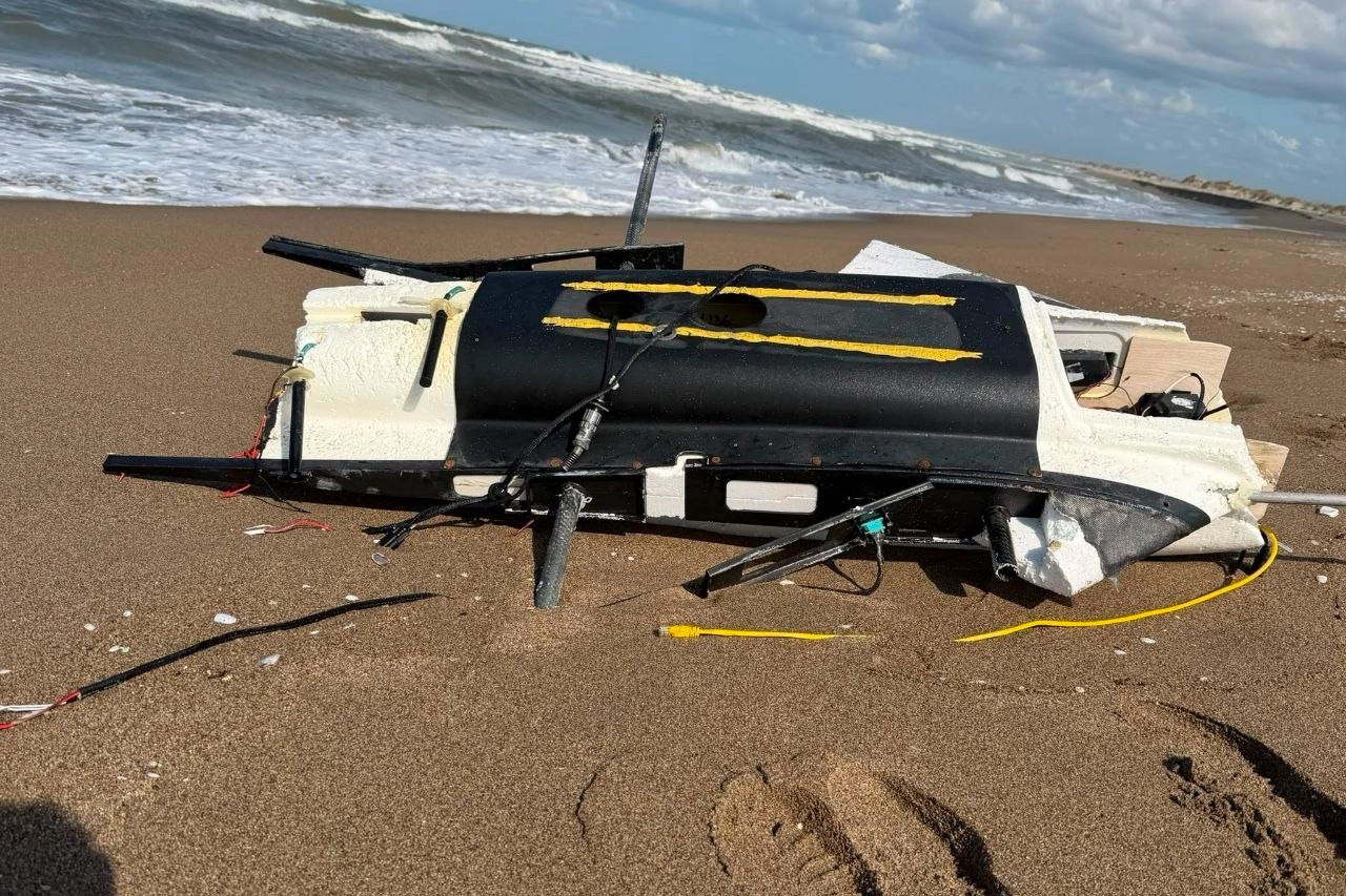 Başoğlu sahilinde dron parçası bulundu: Jandarma harekete geçti