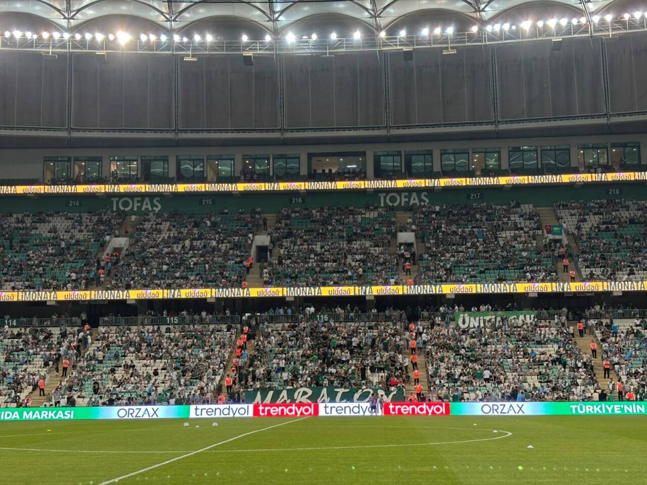 Bursaspor'un Matlı Stadyumu'nda yenilikler tamamlandı: Daha modern bir görünüm