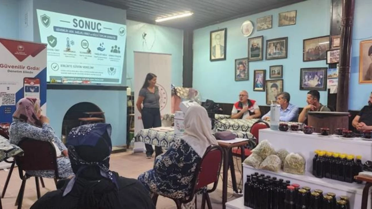 Cumalıkızık'taki gıda işletmelerine Yıldırım Tarım Müdürlüğü'nden eğitim