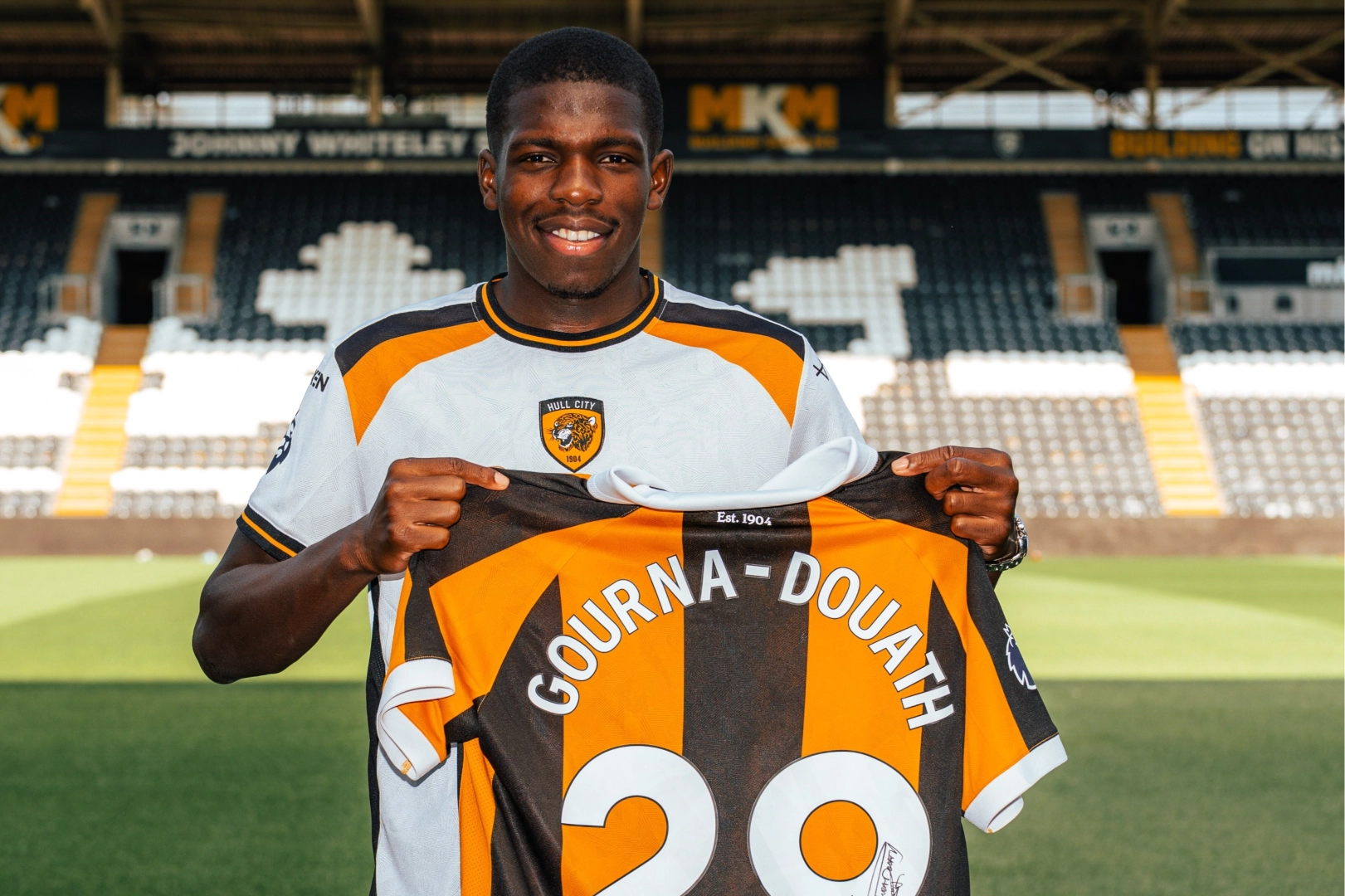 Hull City, Lucas Gourna Douath'ı transfer etti: 22 yaşında yeni bir başlangıç Hull City, Lucas Gourna-Douath'ı transfer etti: 22 yaşında yeni bir başlangıç