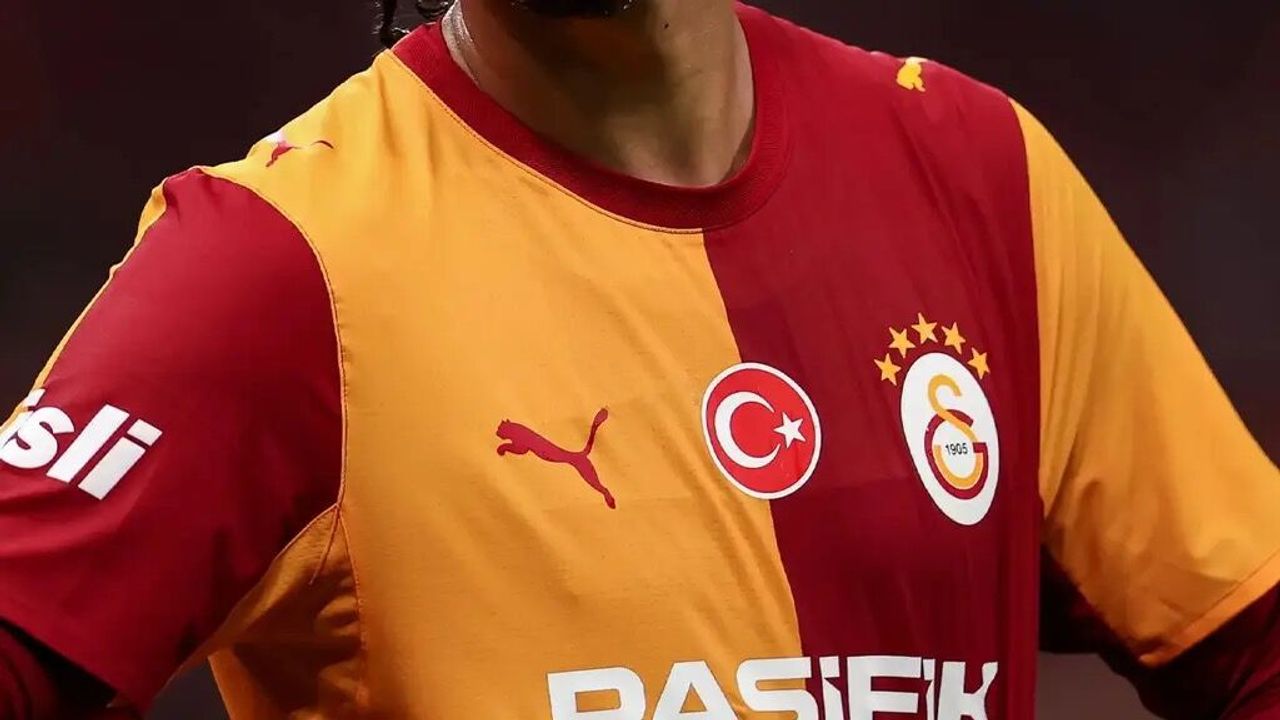Galatasaray, Aleksey Batrakov'u transfer etti: 30 milyon Euro