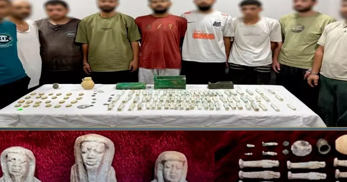 Mısır'da tarihi eser operasyonu: 9 kişi yakalandı, 118 parça ele geçirildi