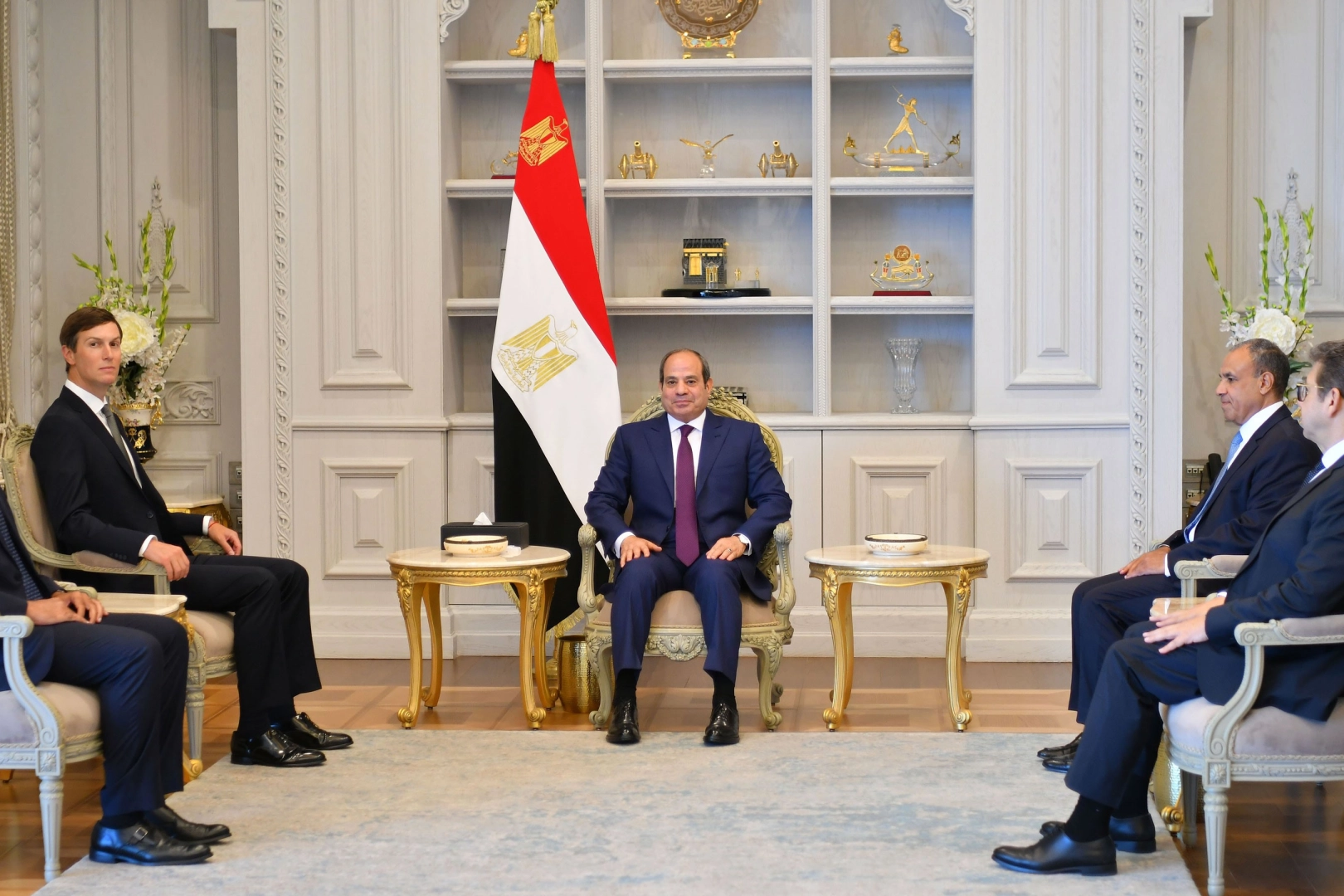 Kushner, Mısır Cumhurbaşkanı es Sisi ile Gazze ateşkesini görüştü Kushner, Mısır Cumhurbaşkanı es-Sisi ile Gazze ateşkesini görüştü