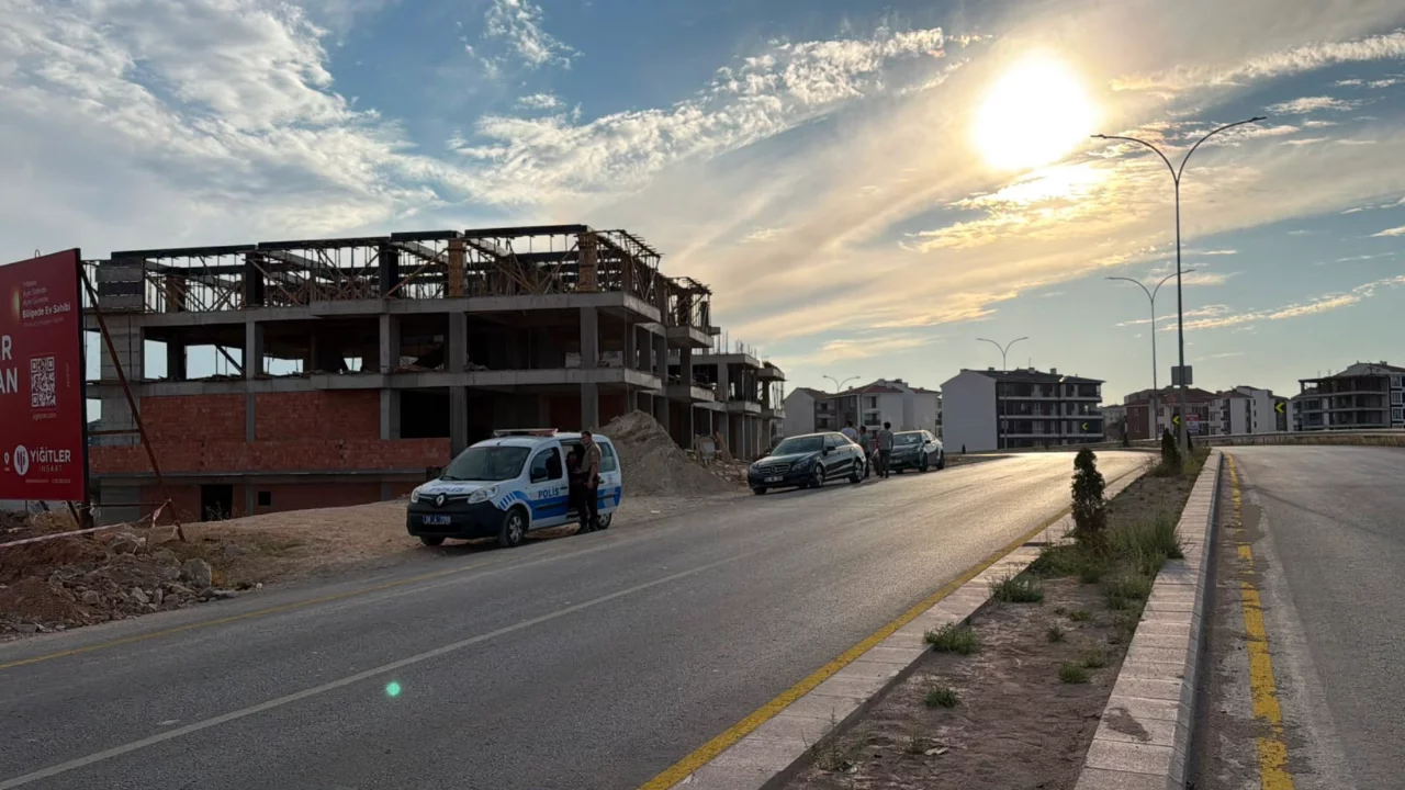 Eskişehir'de feci kaza: Kalıp ustası düşerek hayatını kaybetti