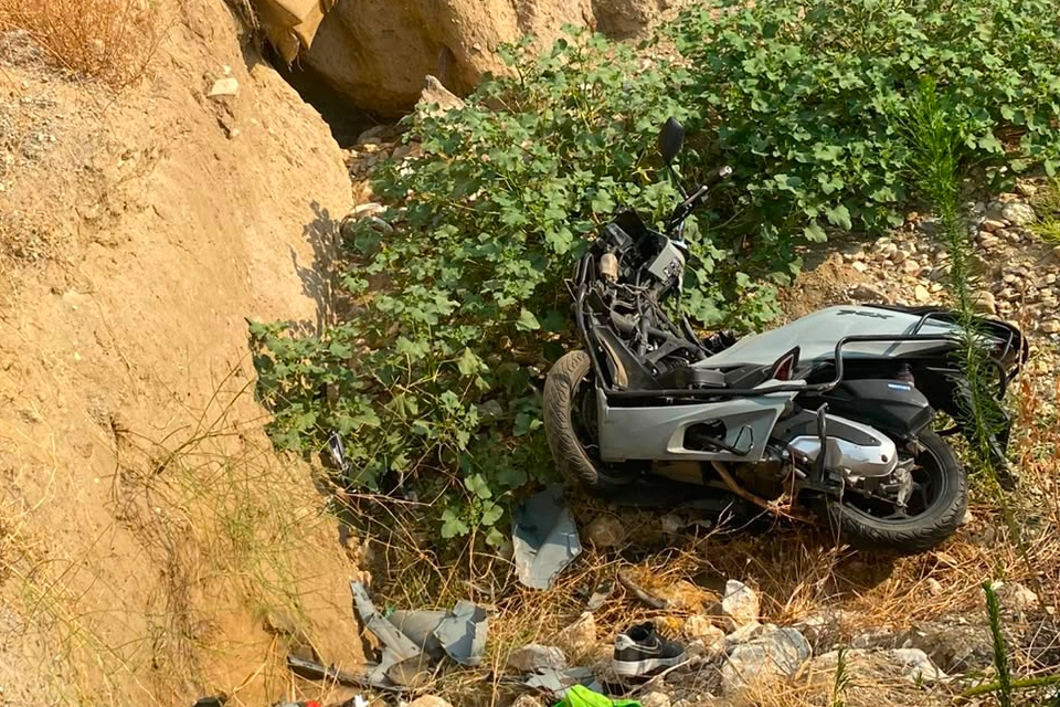 İzmir'de motosiklet devrildi: 18 yaşındaki genç hayatını kaybetti İzmir'de motosiklet devrildi: 18 yaşındaki genç hayatını kaybetti