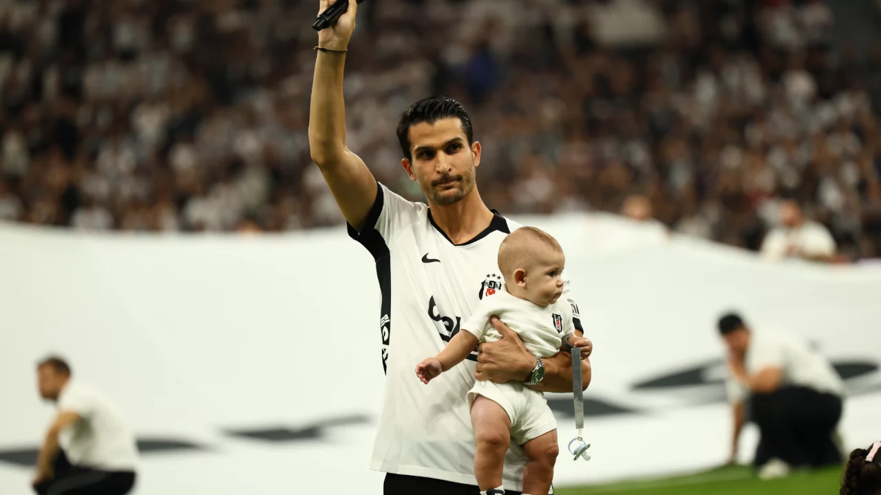 Beşiktaş, Eyüpspor maçında 4 oyuncu ile kadro değiştirdi