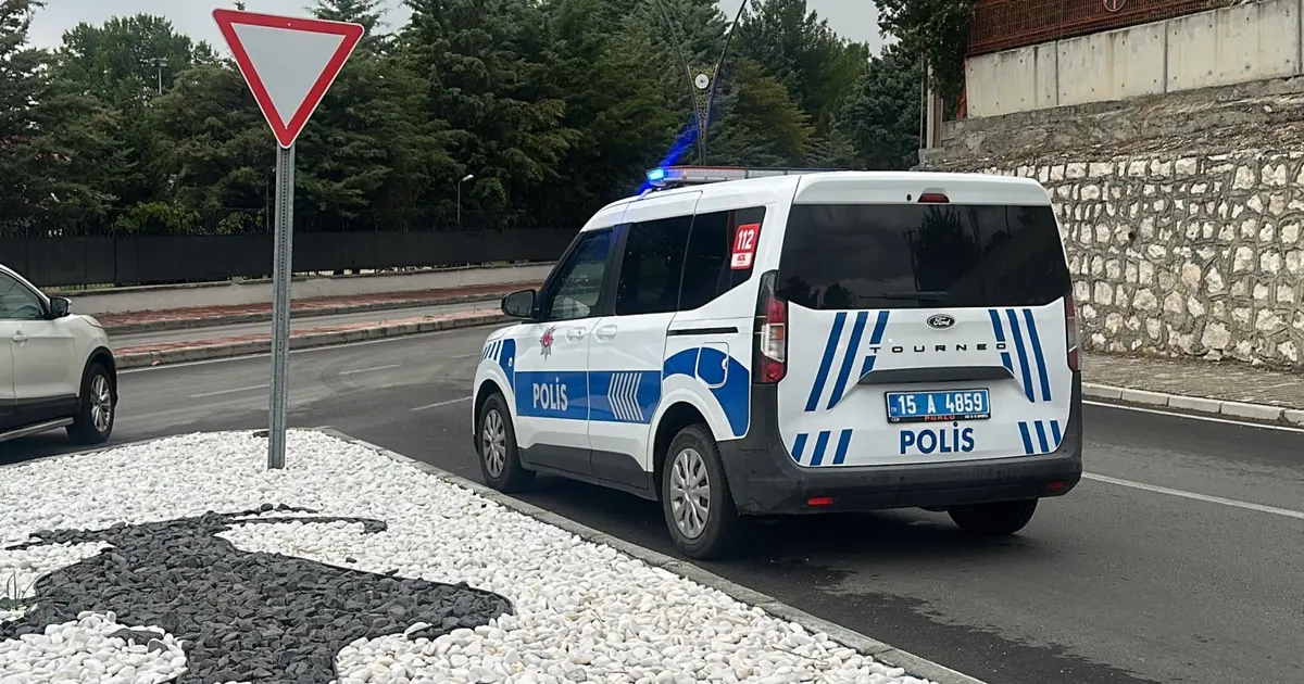 Burdur'da motosiklet ile otomobil çarpıştı: Sürücü ağır yaralandı