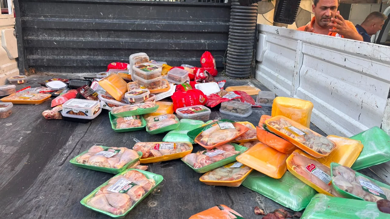 Gemlik'te gıda denetimi: 250 kilo et imha edildi, ceza verildi