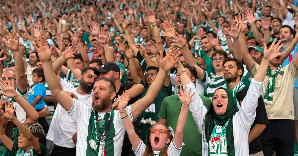 Bursaspor, Iğdır FK’yı 1-0 mağlup etti; Elitim taraftara teşekkür etti