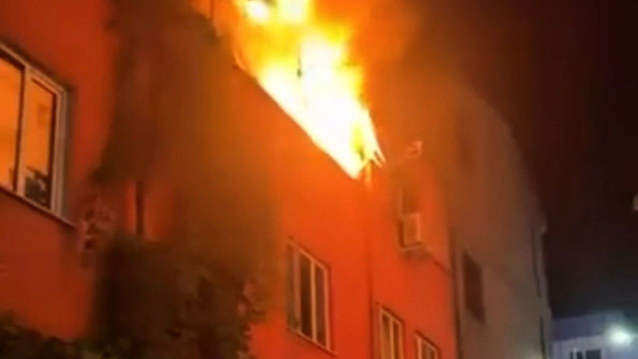 Yıldırım'da sigara yangına neden oldu: 3. kat alev alev yandı