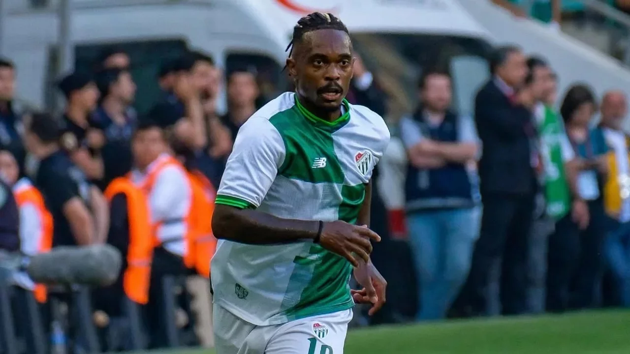 Lincoln Henrique, Bursaspor taraftarını övgüyle andı: 'Atmosferim için ilkti'