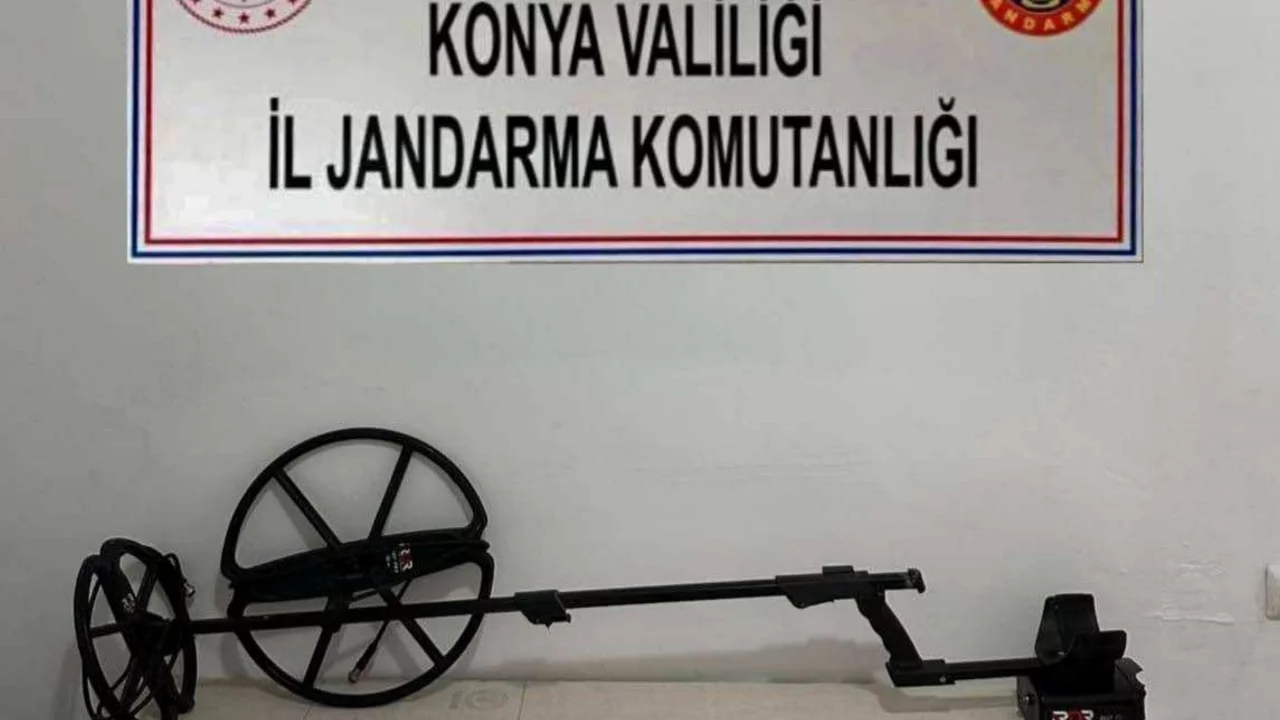 Konya'da jandarma operasyonu: 764 tarihi sikke ele geçirildi Konya'da jandarma operasyonu: 764 tarihi sikke ele geçirildi
