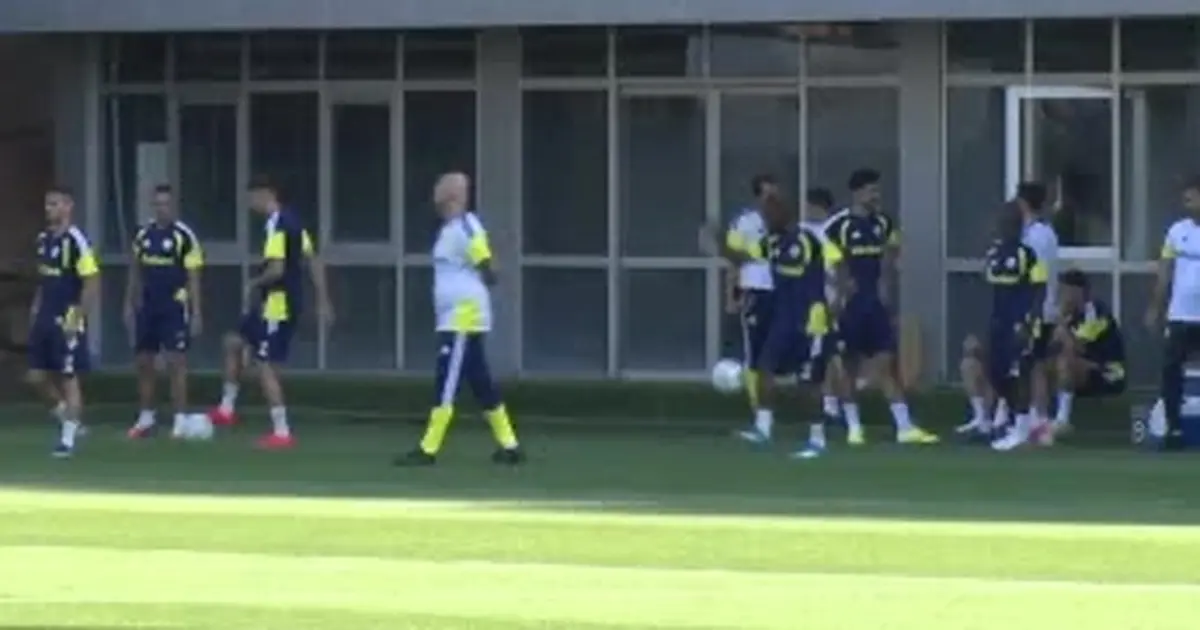 Fenerbahçe, Lyon maçı hazırlıklarını tamamlayarak sahaya çıkıyor