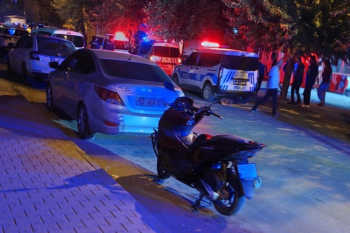 Adıyaman’da akrabalar arasında kavga: 1’i polis 4 yaralı