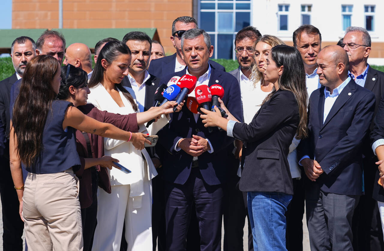 Silivri'deki duruşmada adalet vurgusu: Özgür Özel'den sert eleştiri