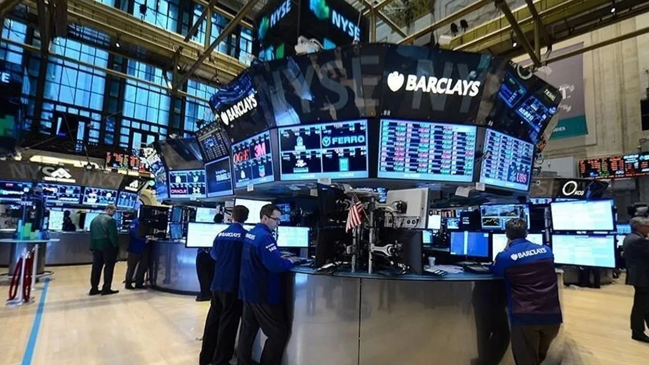 Küresel piyasalar alarmda: Brent petrol 91,4 dolara yükseldi