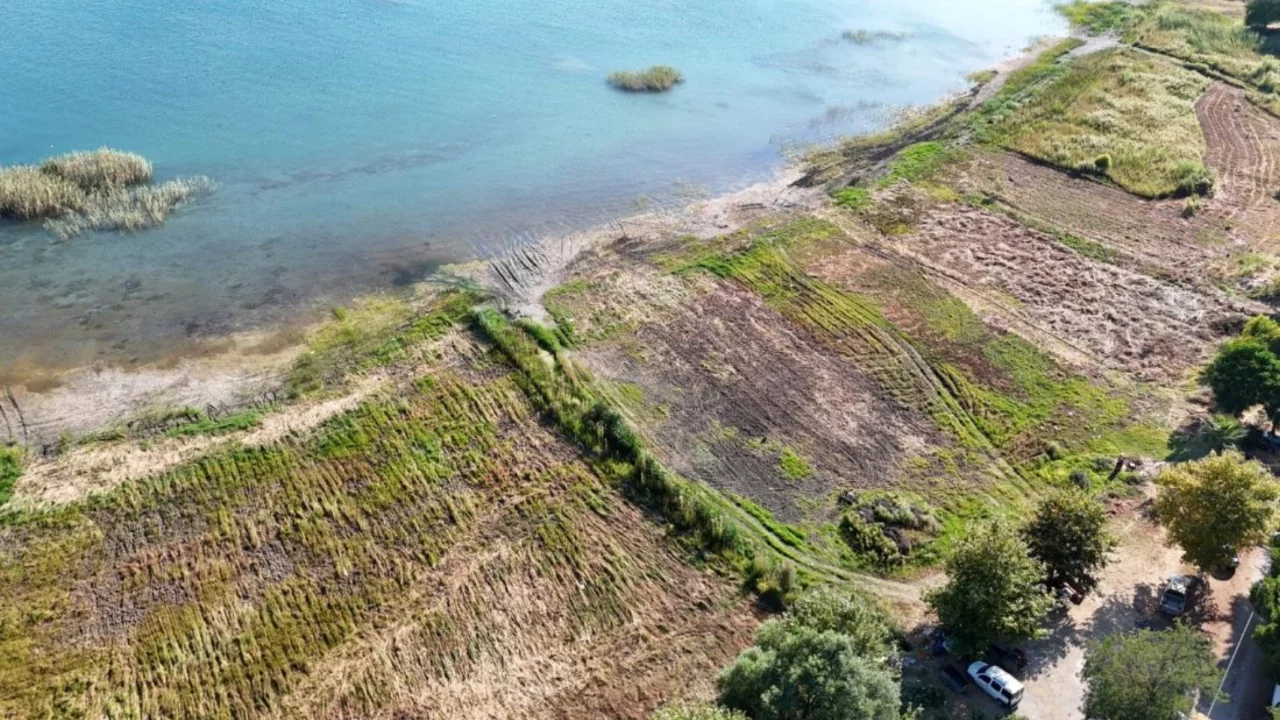 İznik Gölü'nde su seviyesi 232 milyon metreküp düştü: Alarm veriyor
