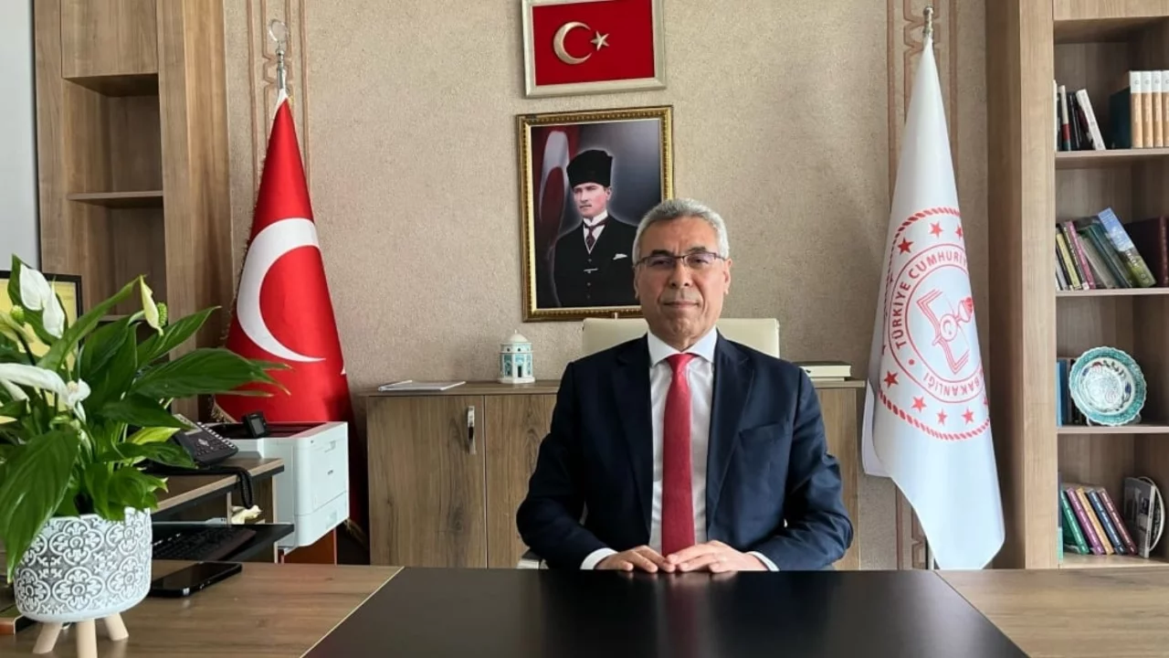 Gemlik'te sürpriz istifa: Eğitim müdürü görevden ayrıldı