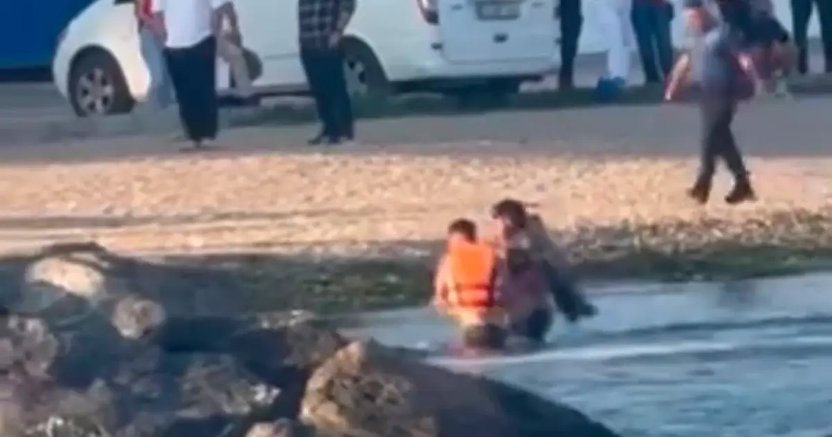 Darıca'da denize giren A.E. boğulma tehlikesi yaşadı