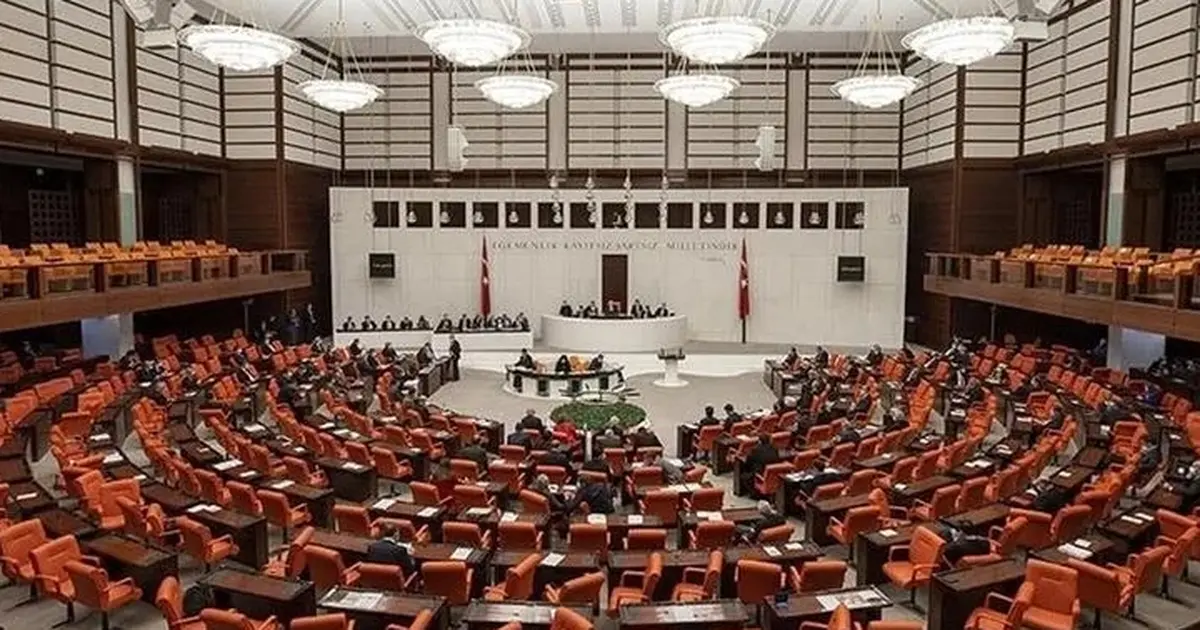 İki yeni ittifak mı geliyor? 3 parti anlaştı, 3 parti masada...